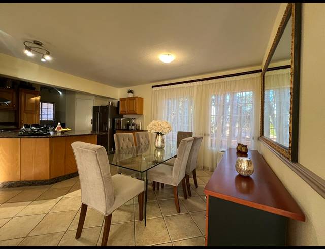 3 BEDROOM SECTIONAL TITLE TO LET IN STERREWAG